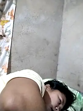 Snapshot of big_booty15 chatting on October 3, 2025, 9:50 am big booty15 online show from October 3, 2025, 9:50 am