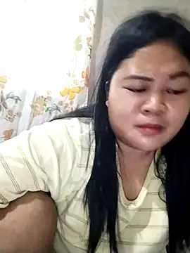 Snapshot of big_booty15 chatting on October 4, 2025, 12:08 am big booty15 online show from October 4, 2025, 12:08 am