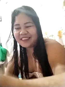 Snapshot of big_booty15 chatting on October 7, 2025, 4:20 am big booty15 online show from October 7, 2025, 4:20 am