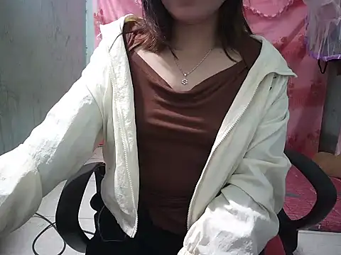 Xue weng online show from November 26, 2025, 9:27 pm