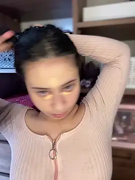 Sophi dee1 online show from November 5, 2025, 8:09 pm