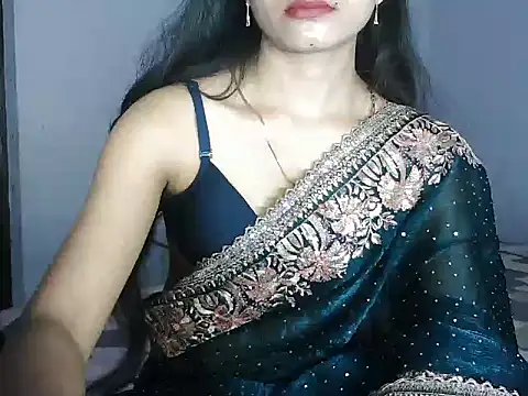 ROSE GOLDE online show from February 23, 2026, 12:52 am