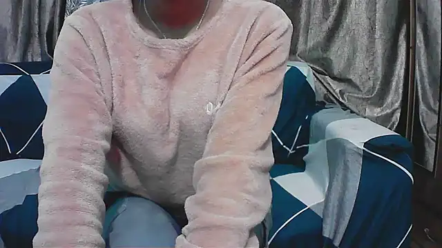 horny  couple  online show from January 13, 2026, 4:34 pm