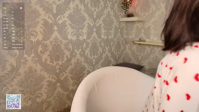 Snapshot of Fire_katie chatting on October 2, 2025, 8:16 pm Fire katie online show from October 2, 2025, 8:16 pm