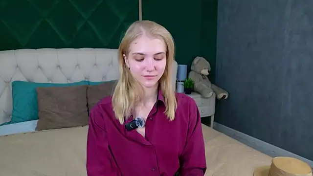 4example Chloe online show from July 14, 2026, 5:34 am