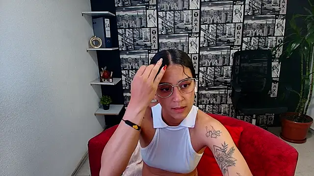 DanielaMonroe online show from May 20, 2026, 9:54 pm