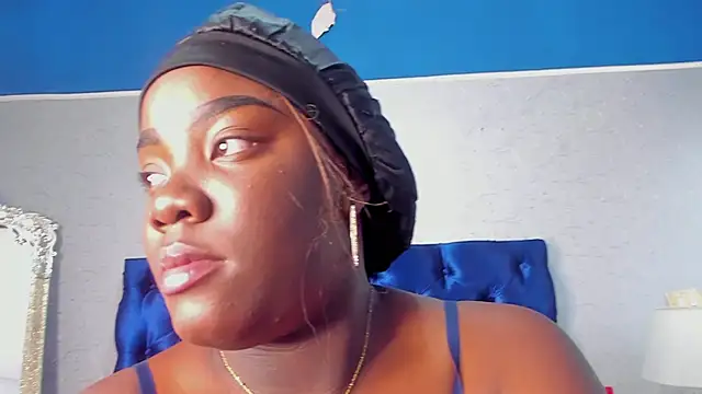 TANISHA HILL online show from October 8, 2025, 7:44 pm