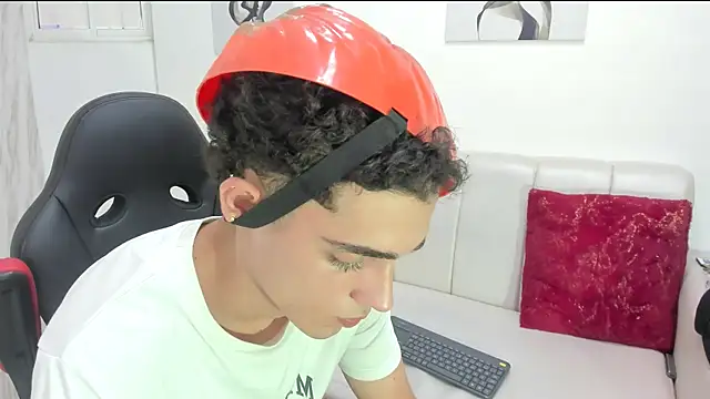 nathan shimmer online show from October 7, 2025, 8:39 pm