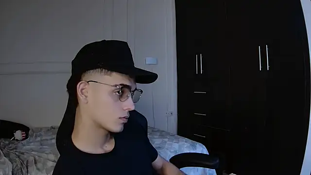 nathan shimmer online show from December 15, 2025, 1:26 pm