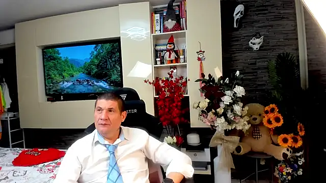 Snapshot of SpartacusDaddy48 chatting on May 19, 2026, 8:26 pm SpartacusDaddy48 online show from May 19, 2026, 8:26 pm