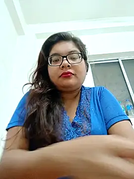 Elie couple143 online show from December 18, 2025, 6:47 pm