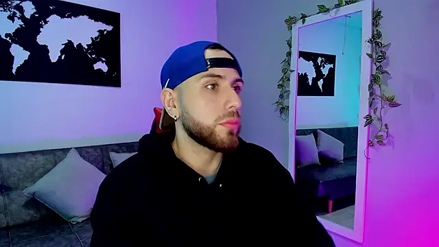 Maximo Wolff online show from November 27, 2025, 7:38 pm