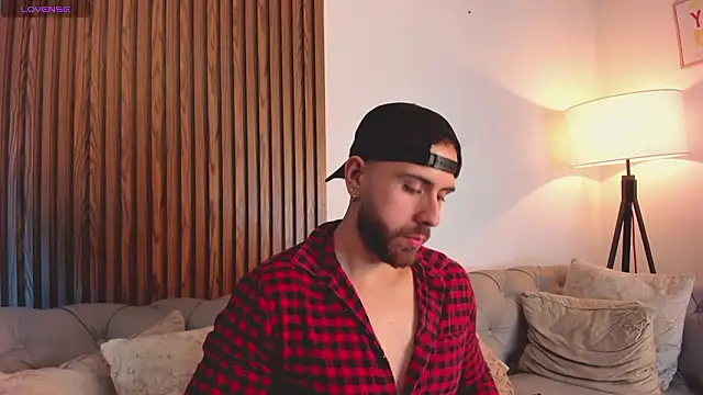 Maximo Wolff online show from March 9, 2026, 12:14 am