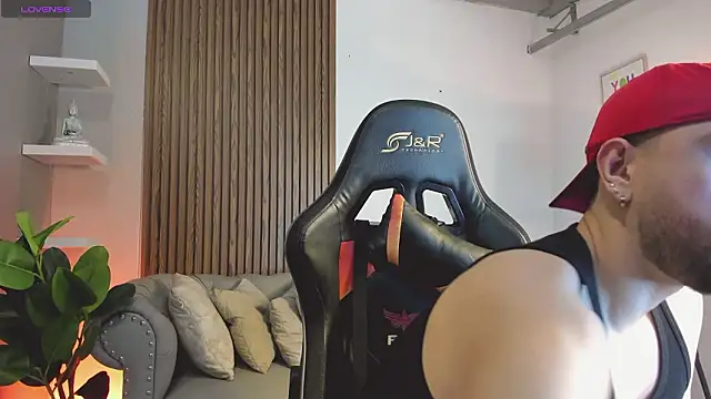 Maximo Wolff online show from March 16, 2026, 8:24 pm