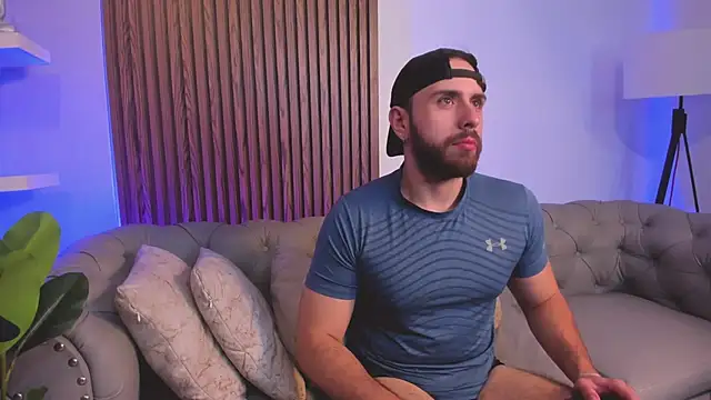 Maximo Wolff online show from April 21, 2026, 7:50 pm