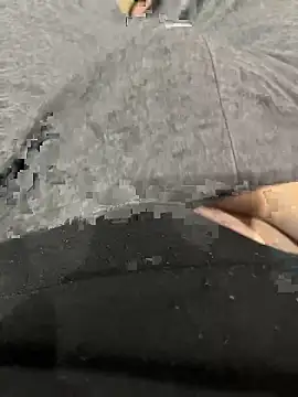 I SHO0106 online show from November 24, 2025, 5:23 pm