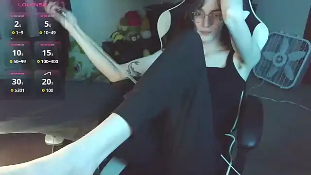 comfyknife online show from July 23, 2026, 2:31 am