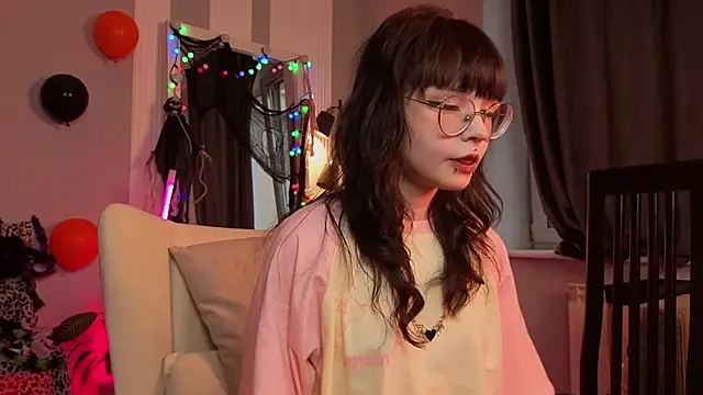 Misa Perfect online show from October 30, 2025, 11:33 am