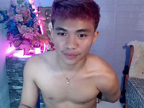 mostwantedtwink online show from May 27, 2026, 12:46 pm