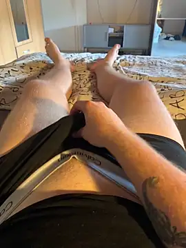 YoungDick004 online show from October 19, 2025, 12:06 pm