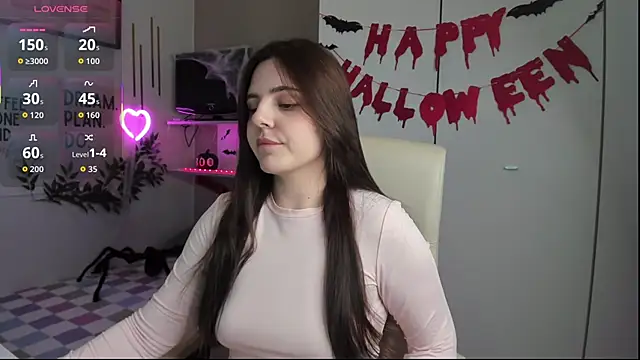 Snapshot of LiaWoow chatting on October 31, 2025, 7:42 am LiaWoow online show from October 31, 2025, 7:42 am