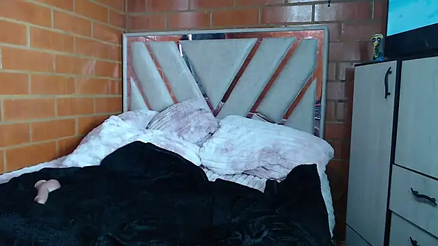 Arianna fairy online show from March 25, 2026, 2:23 pm