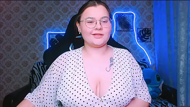 InLoveWithLife26 online show from November 8, 2025, 8:07 pm