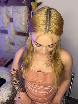 Sara Sophia420 online show from May 14, 2026, 5:36 am