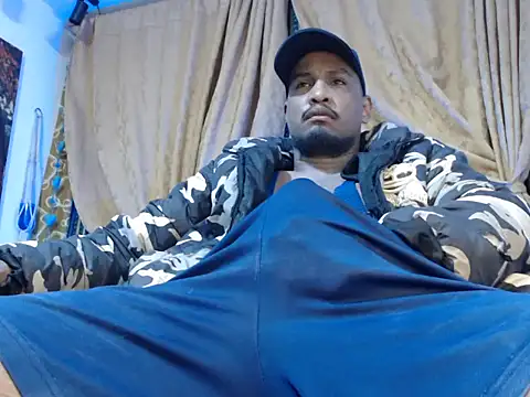 ElCaballeroNegro24 online show from October 22, 2025, 11:26 pm