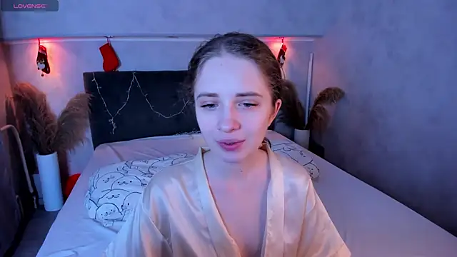 Camilla Kelly online show from February 11, 2026, 1:21 am