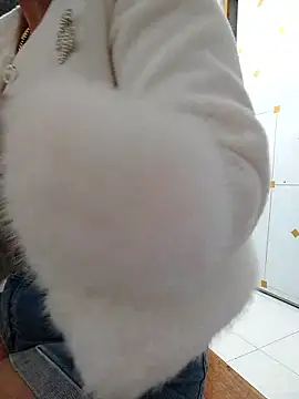 Snapshot of Rosalind_xxx chatting on February 9, 2026, 11:03 am Rosalind xxx online show from February 9, 2026, 11:03 am