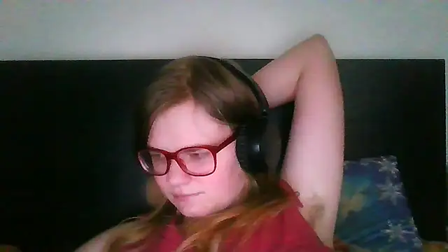 Moonolighta online show from September 29, 2025, 12:32 pm