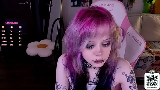 Lollyshy online show from September 22, 2025, 11:12 am