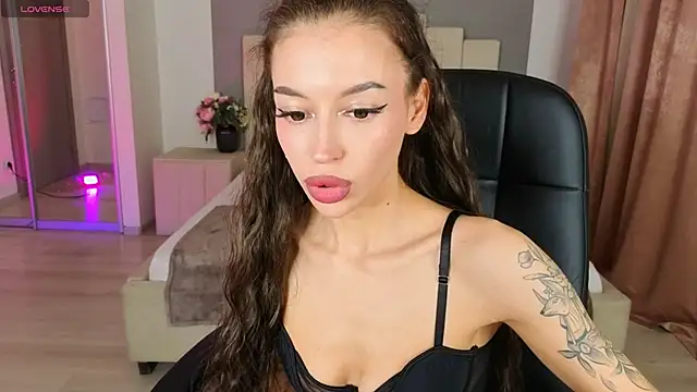 Alexa   Hill online show from September 8, 2025, 8:08 pm