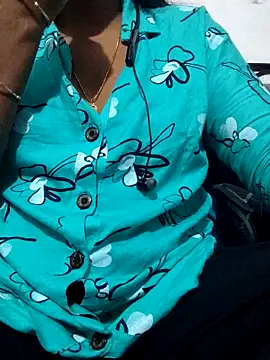 Snapshot of Sandhya_25 chatting on November 13, 2025, 4:22 am Sandhya 25 online show from November 13, 2025, 4:22 am