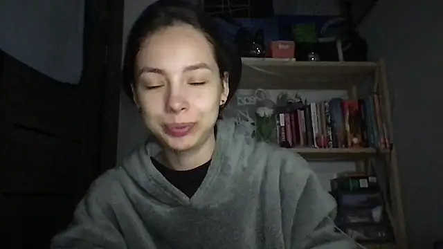 Yuna5343 online show from October 4, 2025, 8:29 pm