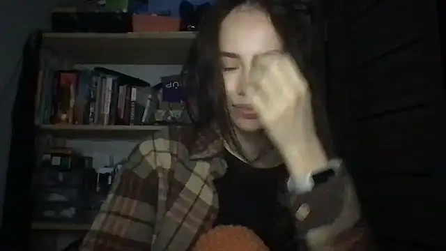 Yuna5343 online show from November 15, 2025, 5:16 am