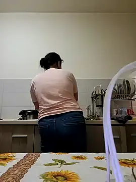 Alexandra23d online show from September 30, 2025, 8:03 pm