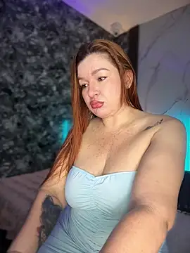 Snapshot of Bigass_curvy chatting on May 31, 2026, 5:53 pm Bigass curvy online show from May 31, 2026, 5:53 pm