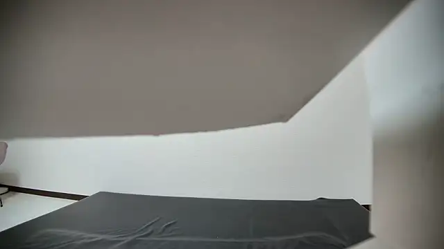 hentai-kamen-japan online show from September 19, 2025, 11:33 am