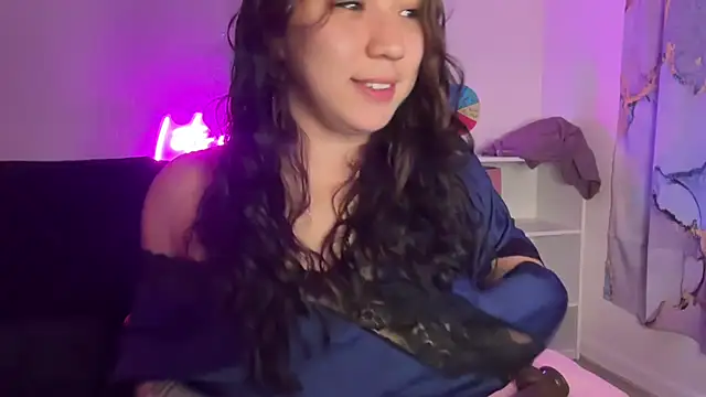 nina lovez online show from October 20, 2025, 1:06 am