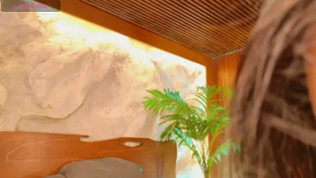 alisonn moon online show from April 21, 2026, 1:42 am