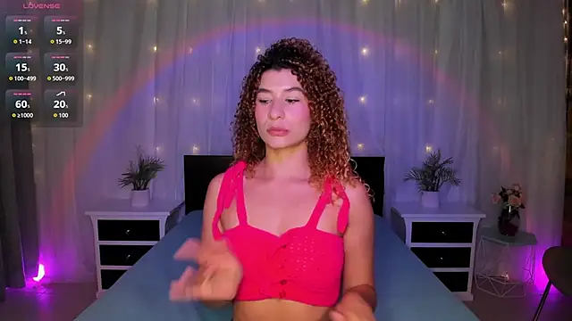 Evolet Bee online show from December 15, 2025, 11:36 am