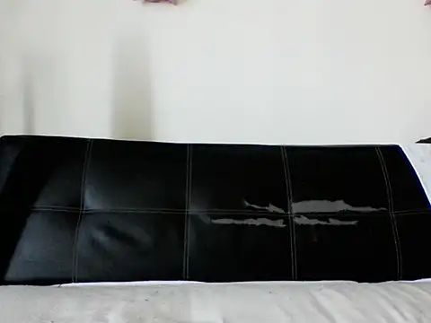 ferchule7 online show from October 10, 2025, 6:40 pm