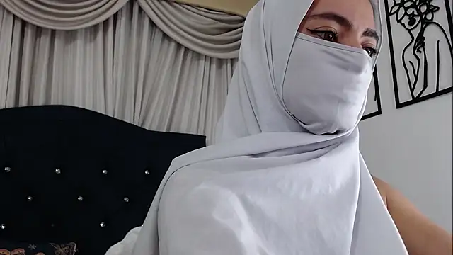 jade nassar online show from September 14, 2025, 11:37 pm