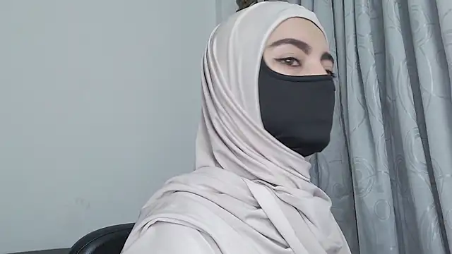 jade nassar online show from December 14, 2025, 10:14 pm