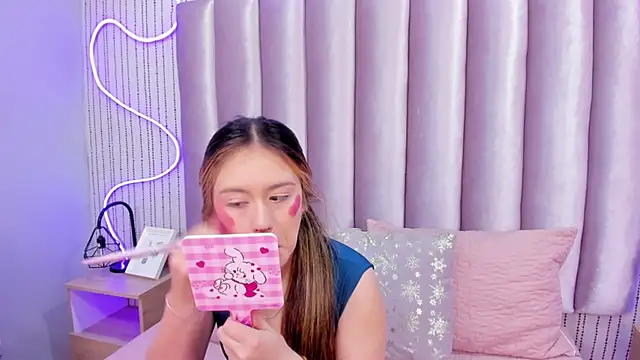 SamanthaPeachss online show from November 20, 2025, 12:05 pm