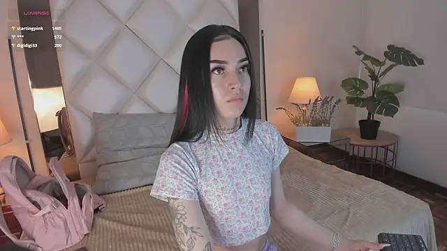 Megan DH online show from September 16, 2025, 12:28 pm