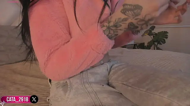 Megan DH online show from November 7, 2025, 11:54 am