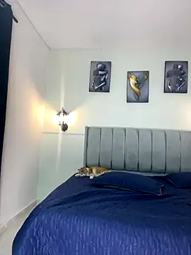 Samara Hadi  online show from September 25, 2025, 9:18 pm